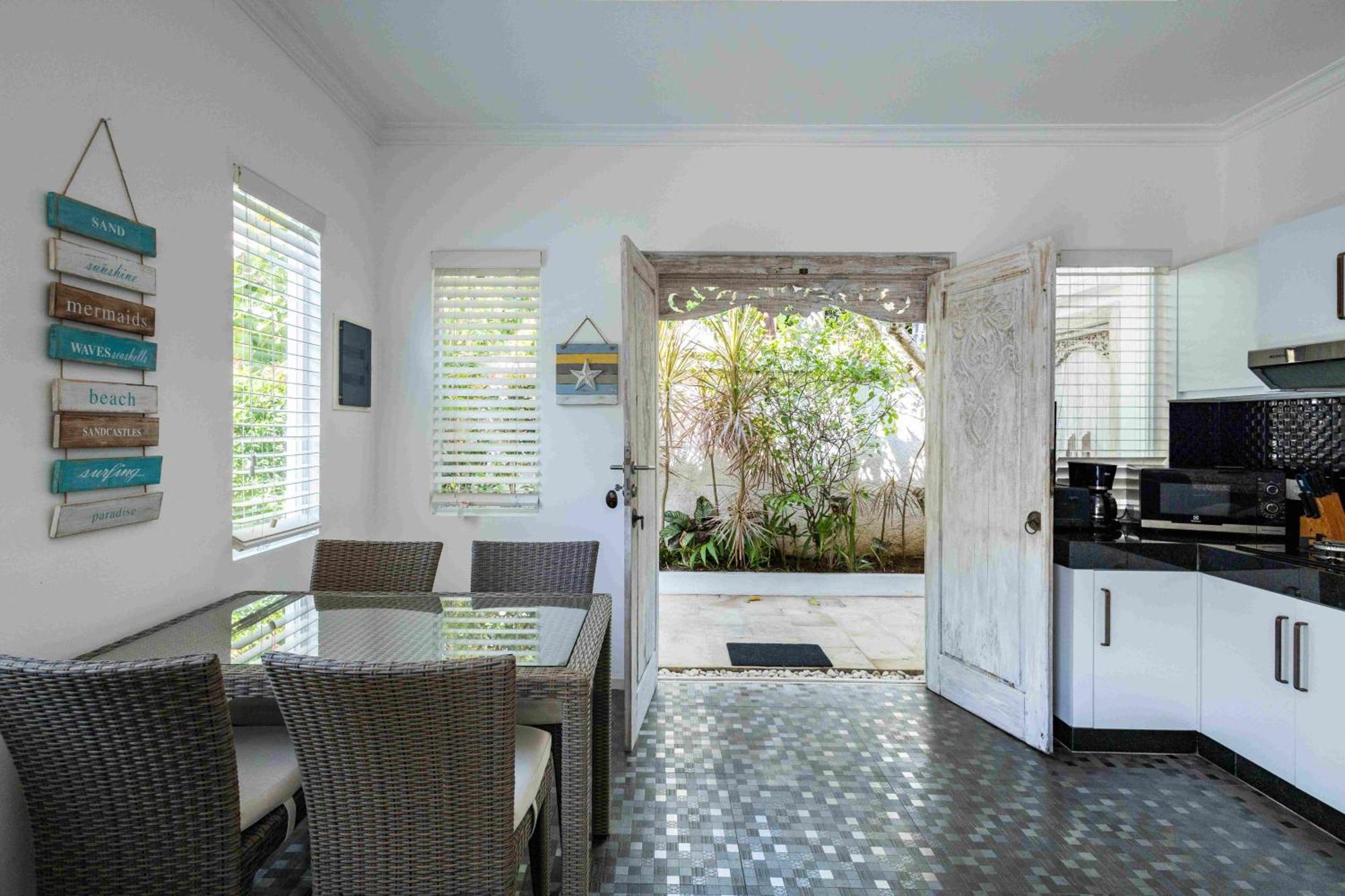 Charming, Villa Sofie - Central Sanur With Refreshing Pool Экстерьер фото